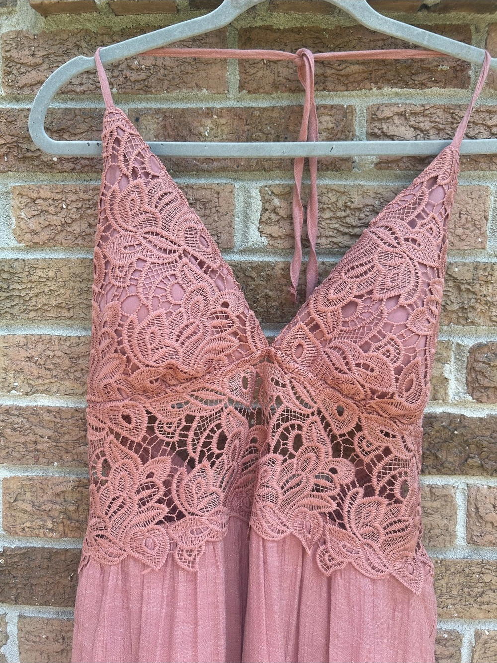 Rebellion Dusty Rose Lace-Trim Backless Sundress size large - Picture 7 of 11